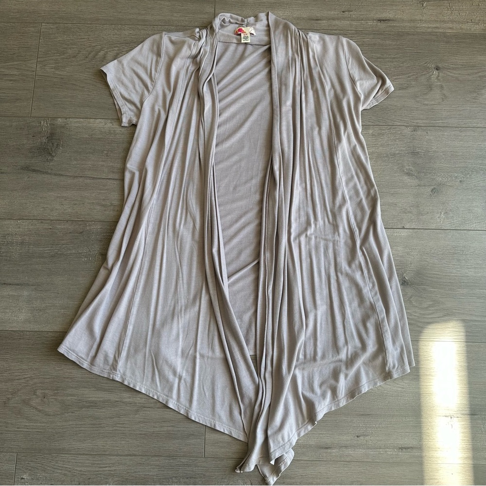 Forever 21 taupe/gray short sleeve cardigan - size small